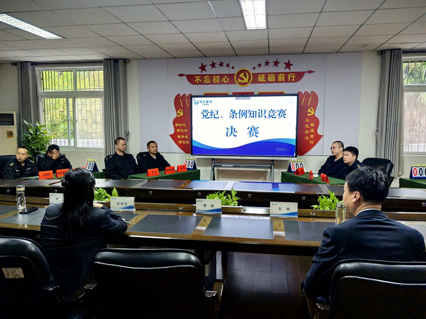 37ec68e164459656cc5d5e025f76bb4b.jpg 37ec68e164459656cc5d5e025f76bb4b.jpg