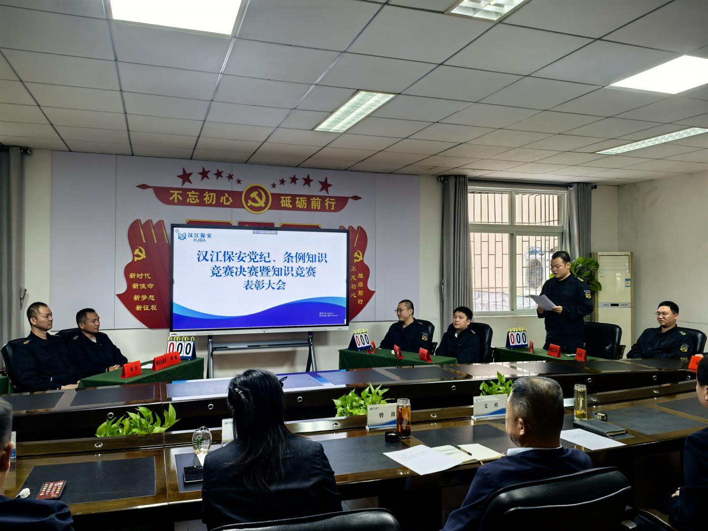 4086d4266483bd5e930354e1e0085159.jpg 4086d4266483bd5e930354e1e0085159.jpg