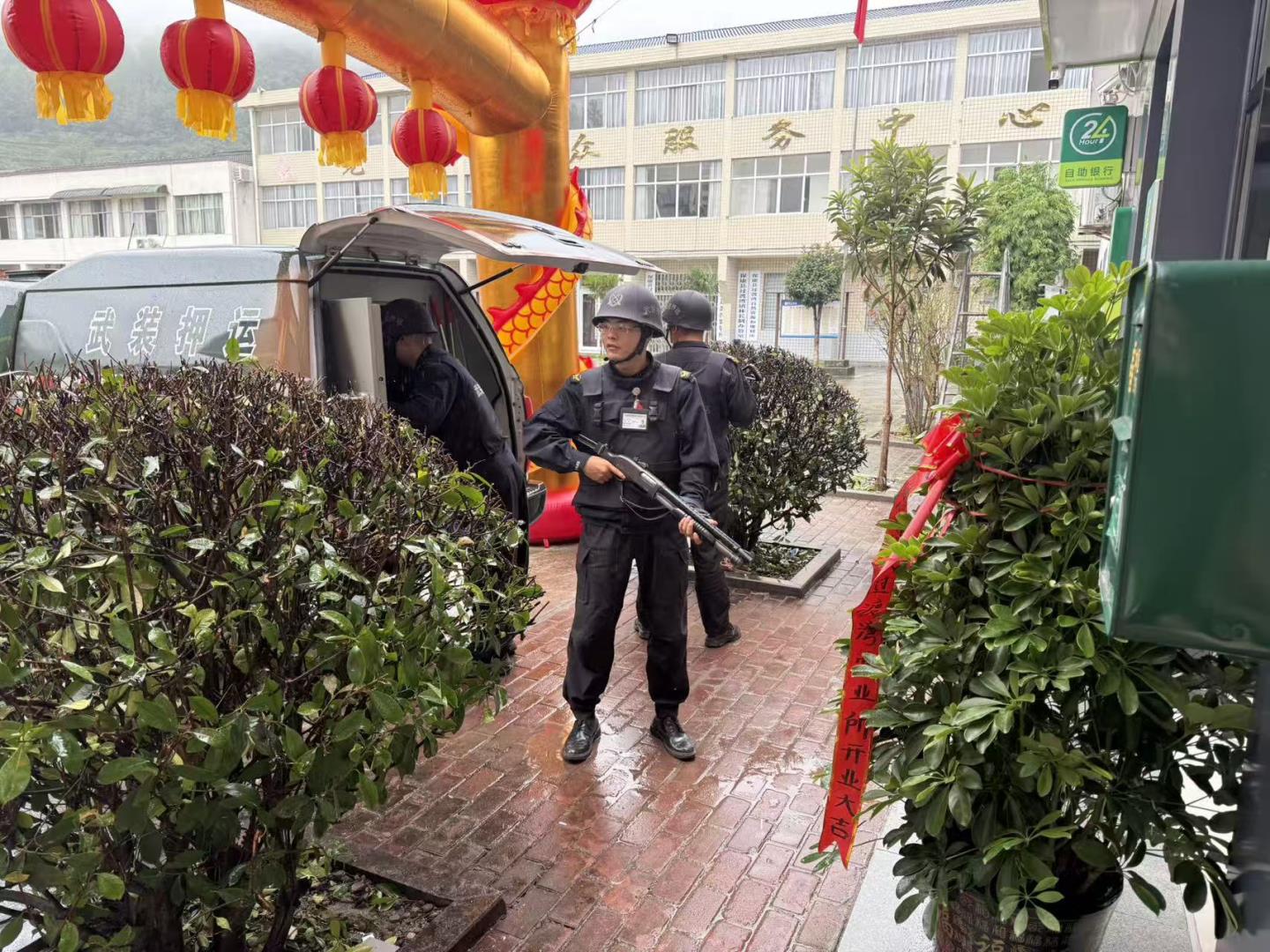 押运3.jpg 押运3.jpg